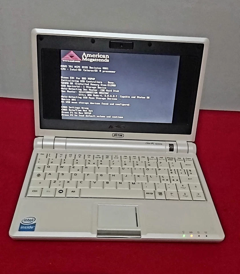 Asus eee PC 4G Netbook intel celeron - Immagine 2 di 4