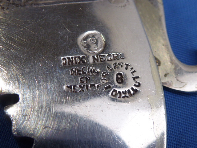 MID CENTURY 1960'S "LOS CASTILLO" ONIX NEGRO TAXCO STERLING ONYX PIN RARE FIND