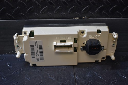 2005 - 06 Chevy Avalanche 1500 Dual Zone Manual Temp Control Panel HAC 10370034 - Picture 2 of 3
