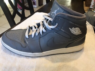 Nike Air Jordan 1 Mid Cool Grey Gray White Size 13 554724  display picture 1