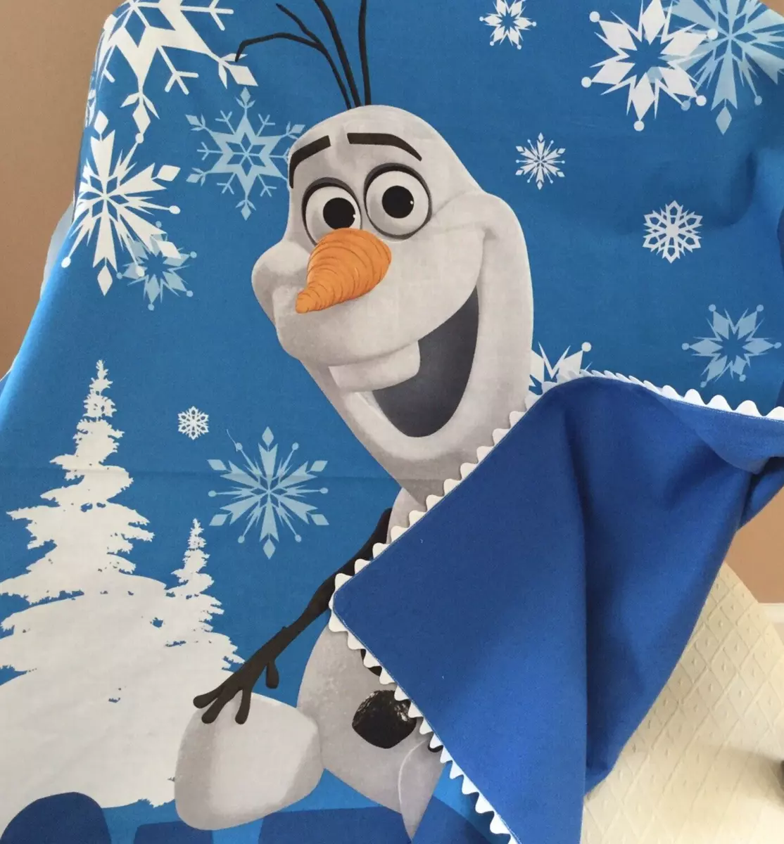 Disney Frozen Olaf Receiving Baby Blanket. Baby Blanket. 34x40