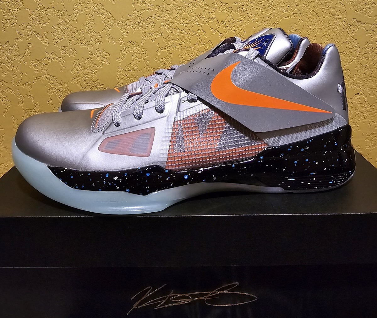 Size 9.5 - Nike KD IV Galaxy 2024, Metallic Silver/Total 