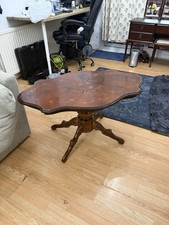 Premium Italian Mahogany Coffee Table With Inlaid Detail And Carved Legs
