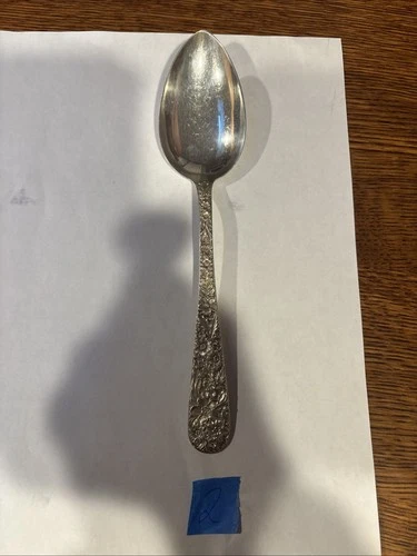 S. KIRK & SON "REPOUSSE" STERLING SILVER SERVING SPOON, 70 grams 2 Monogrammed