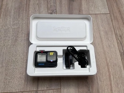 GoPro HERO 13 Black 5.3K HDR 27MP Action  Brand NEW - Bild 1 von 3