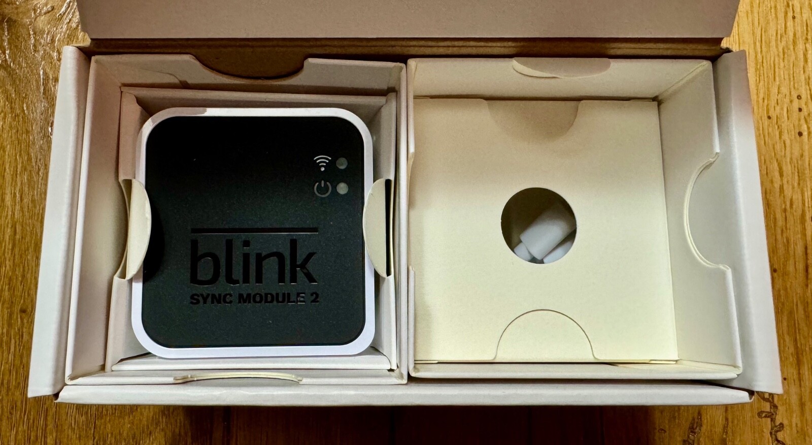 BLINK SYNC MODULE 2 (NO CAMERA) - BLINK HOME SECURITY SYSTEM - NEW WITH OPEN BOX-image