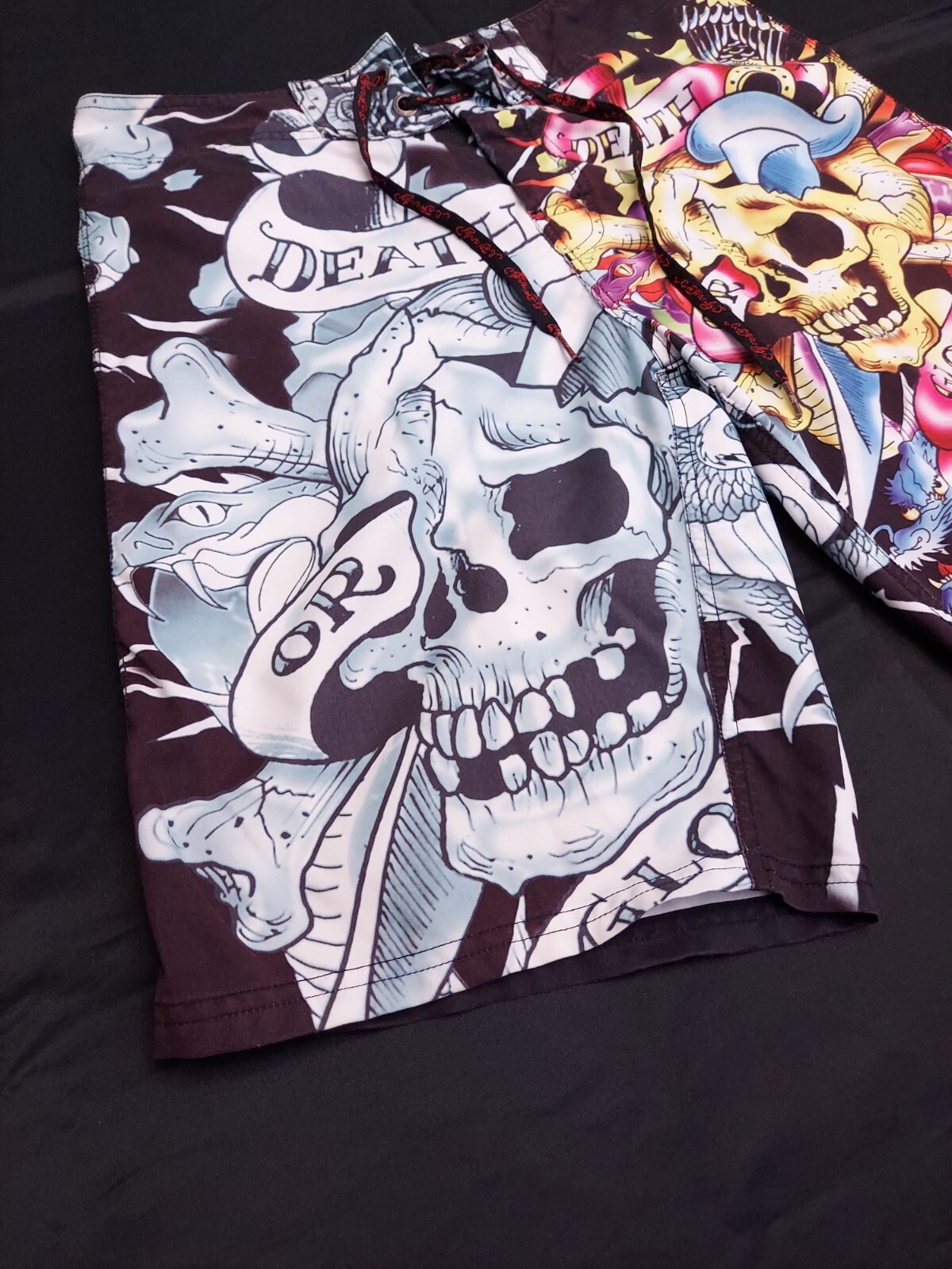 Ed Hardy Surf or Die Board Shorts Trunks Death Or Glory Men’s Size 32