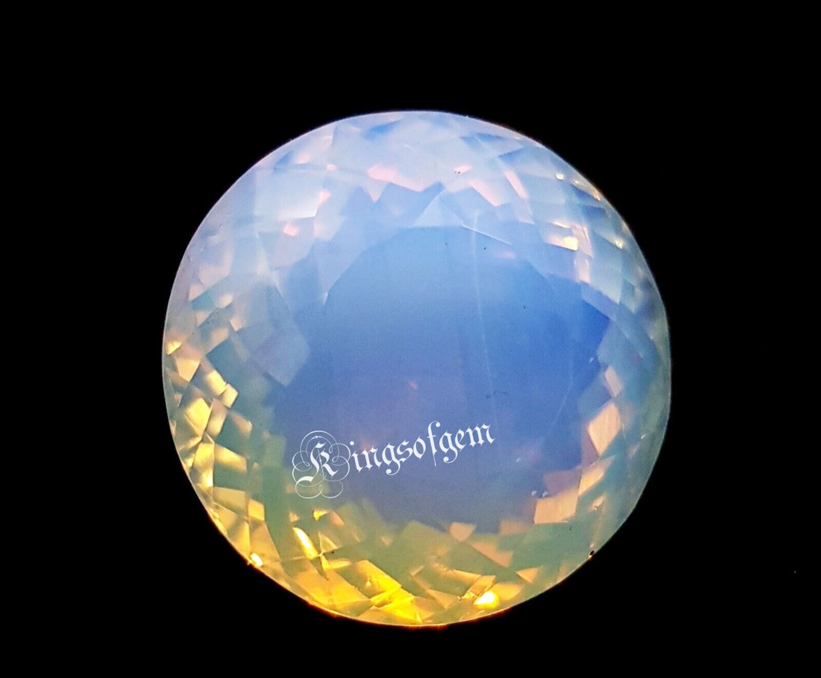 Libre Pierre Précieuse 29.63 CT Australien Noir & Doré Synthétique