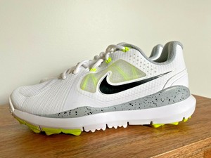 tiger woods cleats