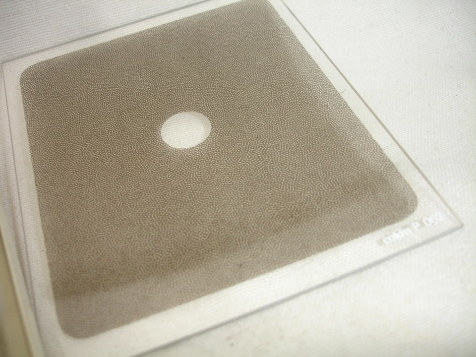 Cokin 062 SPOT GREY 1 filter with case , P series,  No 62 , P062 - Image 3 of 3