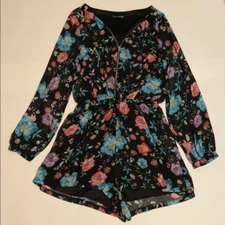 Express floral and black romper small