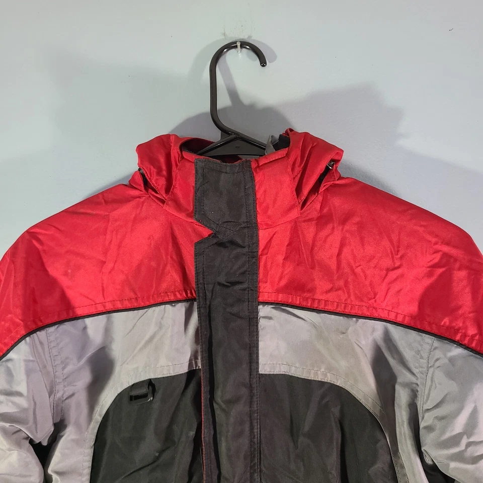 Chaqueta acolchada de invierno Cherokee roja gris negra 3 en 1 niños talla mediana forro extraíble Foto 3 de 4