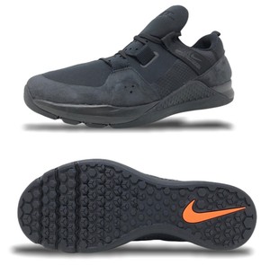 triple black trainers mens
