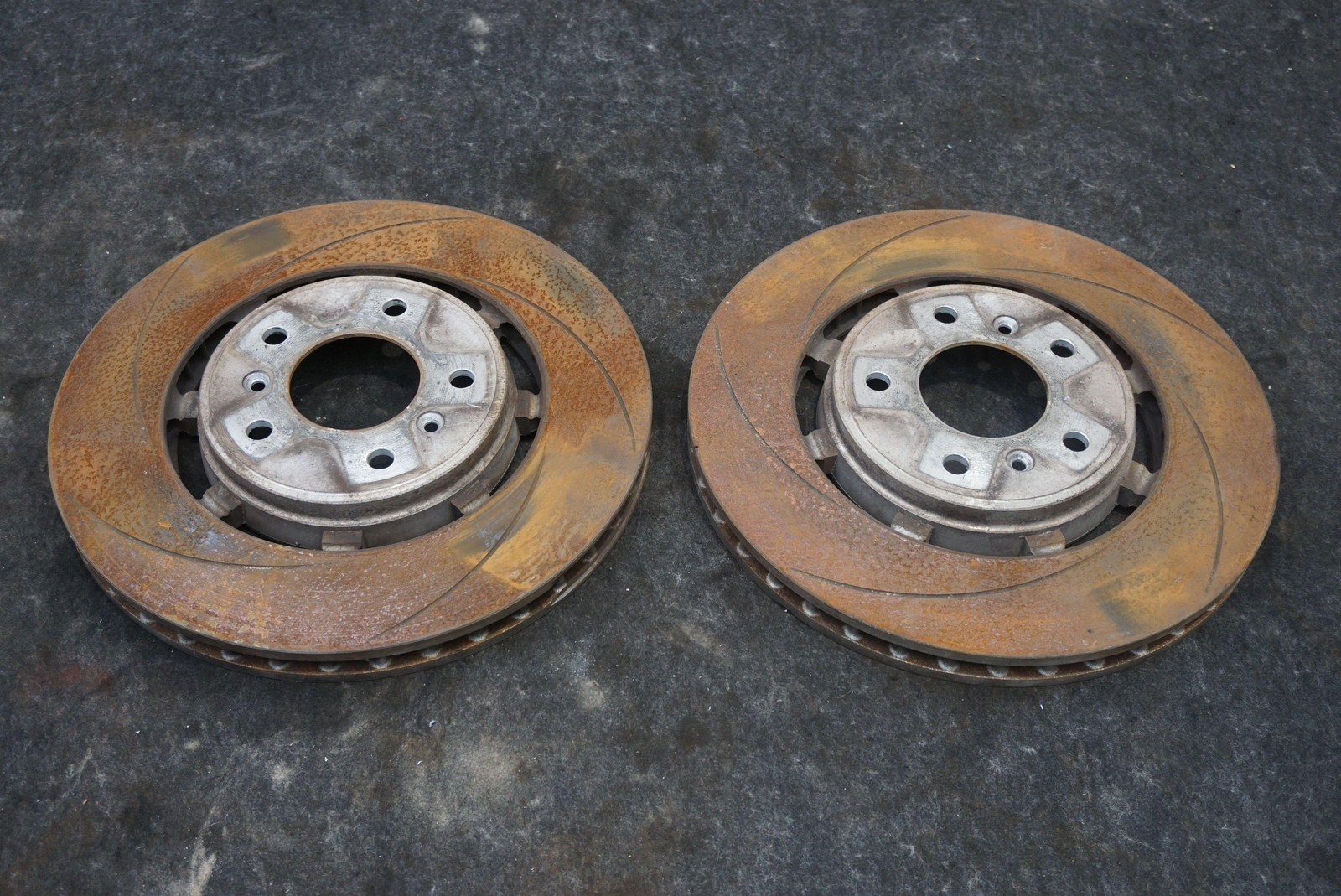 Set Rear Slotted Brake Disc Rotor OEM AD43-2C026-AC Aston Martin Rapide 2011