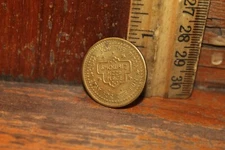 Vintage Show Biz Pizza Place Game Token 
