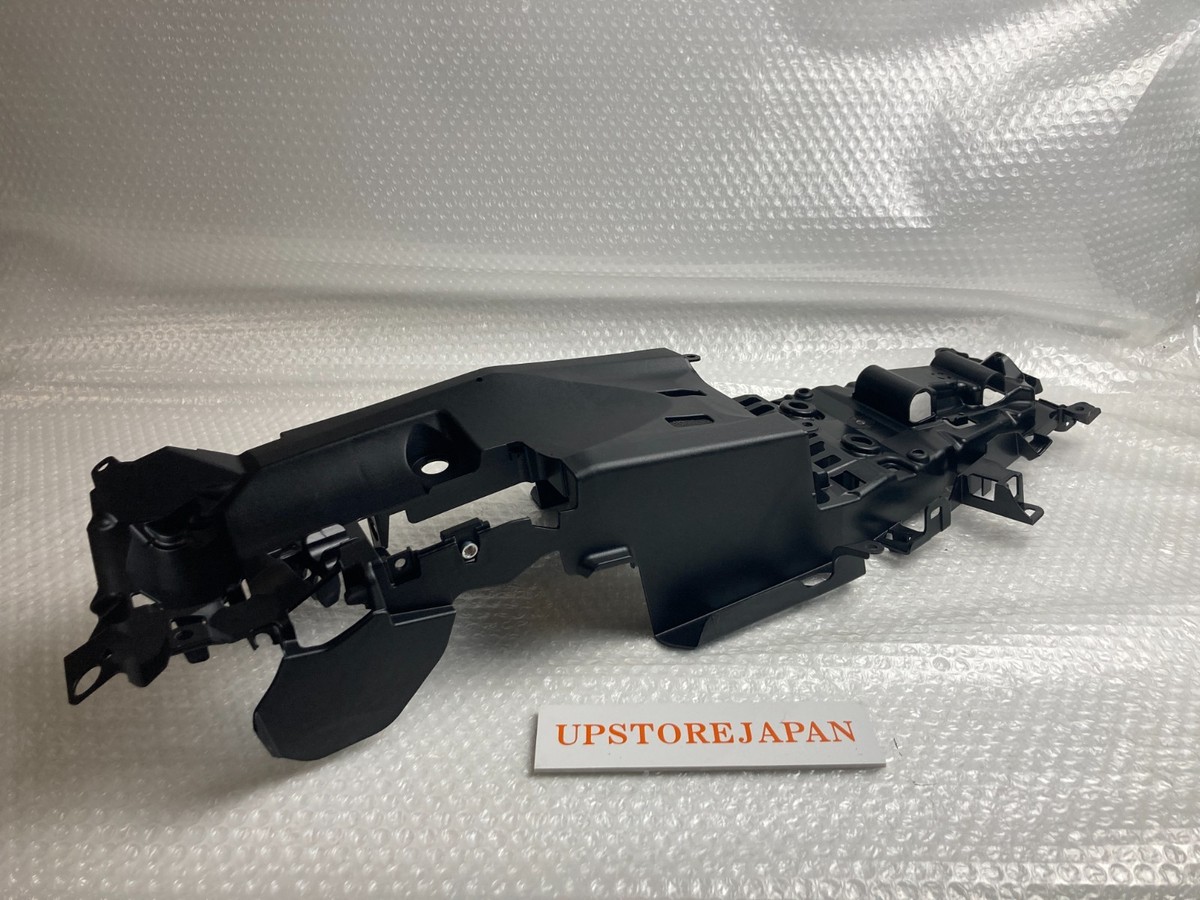 HONDA REAR FENDER B. RR 2017-2024 CBR1000RR OEM NEW 80105-MKF-D40