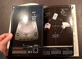 Electronic Gaming Monthly Magazine - Dreamcast - September 1999 - Issue 122