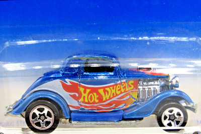 HOT WHEELS 1997 RACE TEAM III SERIES FORD 3 WINDOW 34