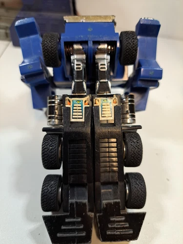 Takara Diaclone Transformers G1 Powered Convoy Ultra Magnus Robot Figure Toy... - Imagen 5 de 9