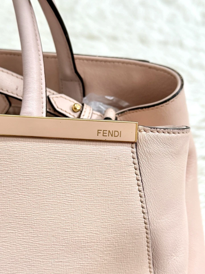 *XMAS SALE* FENDI 2 Jours Medium Light Pink 2way tote bag - Image 4 of 4