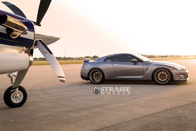 Cars strasse wheels nissan gt r Desk Mat Stitched