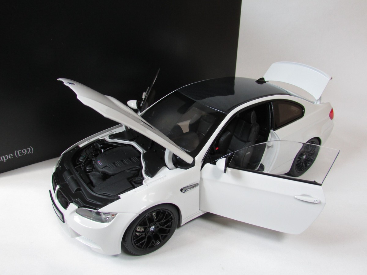 1/18 KYOSHO BMW M3 Coupe WHITE 中古 希少品 1/18 Kyosho 80430422601 BMW M3 coupe e92 Alpine White Dealer