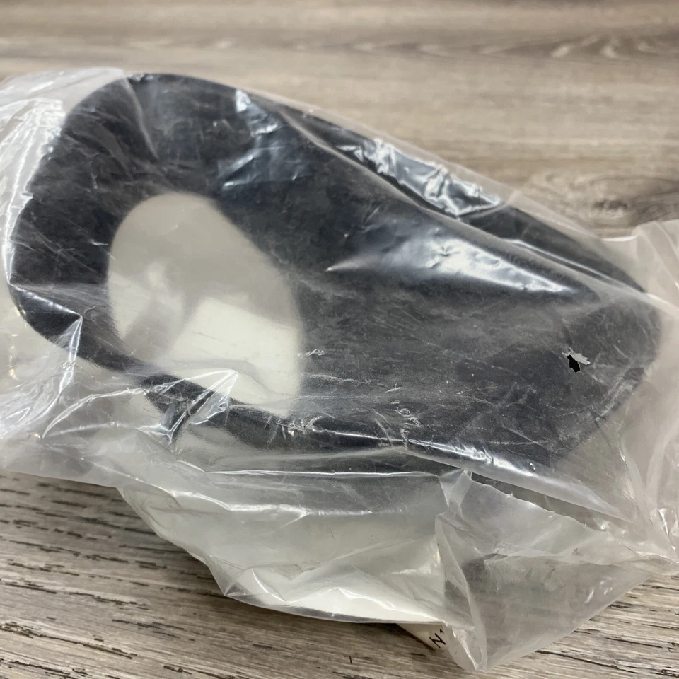 2011-2013 JEEP GRAND CHEROKEE 前右乘客侧雾灯挡板 — 第 4/4 张图片