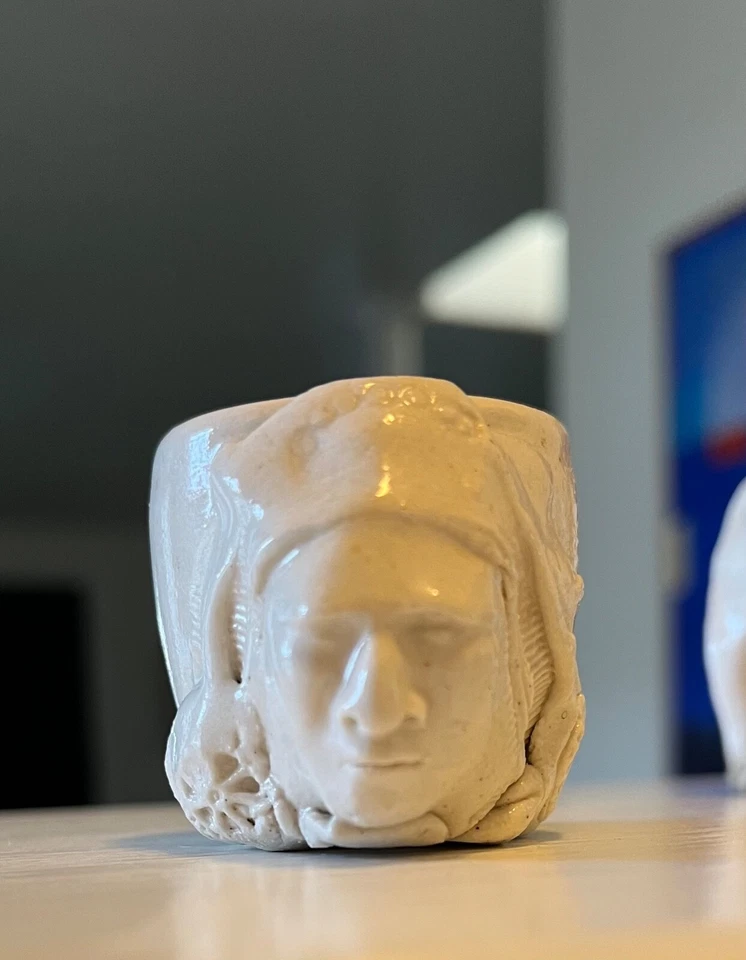 Juego de tazas de cerámica escultórica David Best criaturas fantásticas estampadas Foto 3 de 4