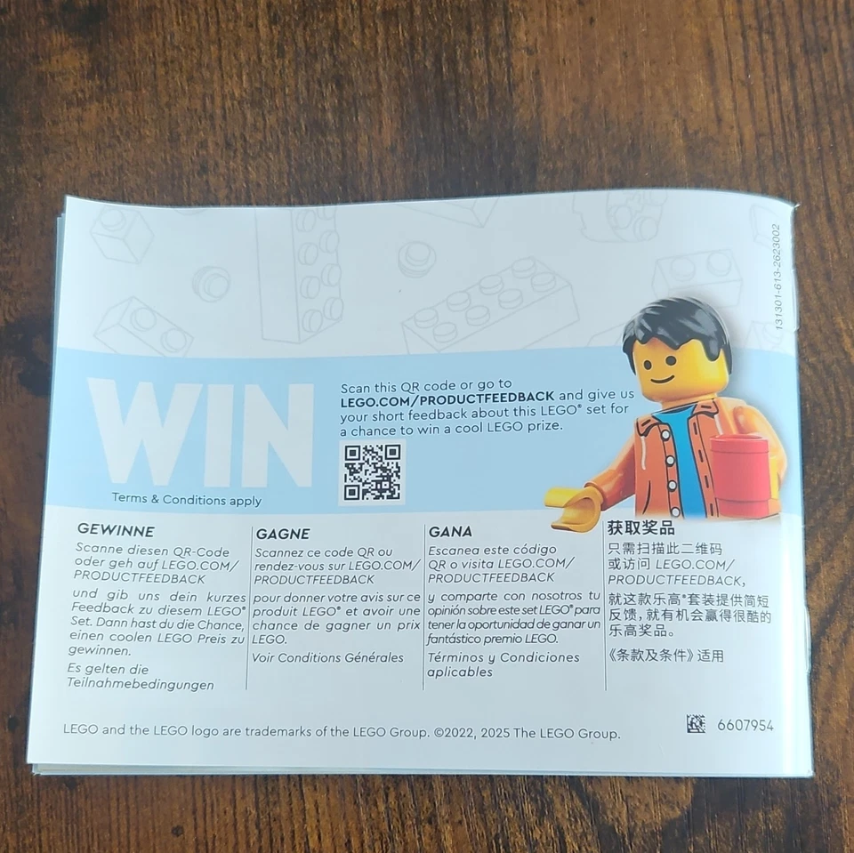 LEGO Creator 40569 London Postcard, photo 3 of 5