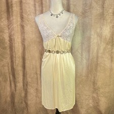 Vintage Slip Dress 70s Lingerie Lace Floral Pastel Yellow Romantic Coquette