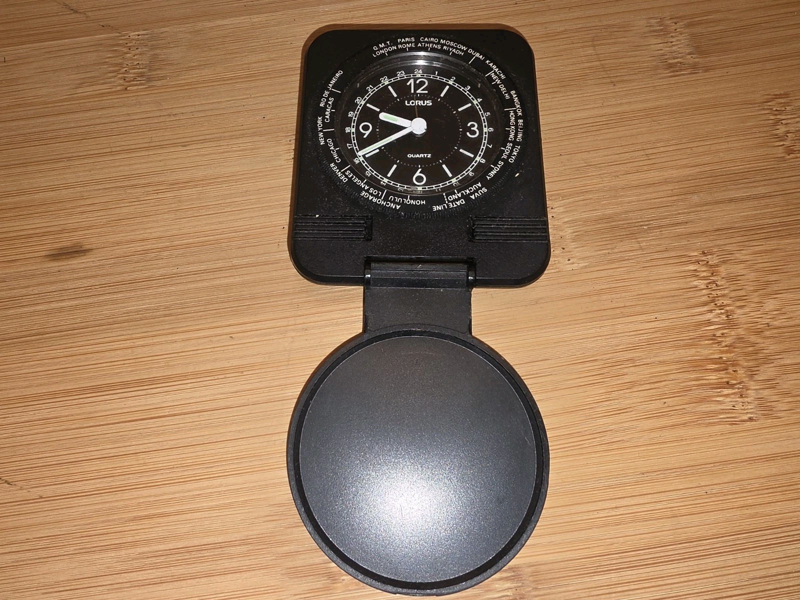 LORUS QUARTZ WORLD TIME TRAVEL ALARM CLOCK