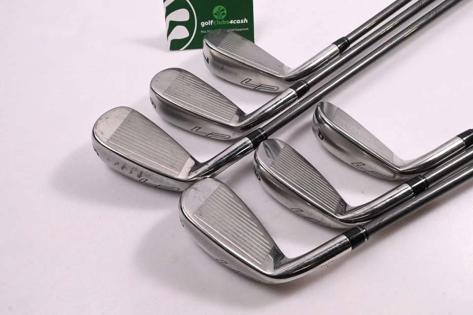 Wilson Launch Pad 2022 Irons / 5-PW / Regular Flex Evenflow 65 Shafts - Image 4 of 4