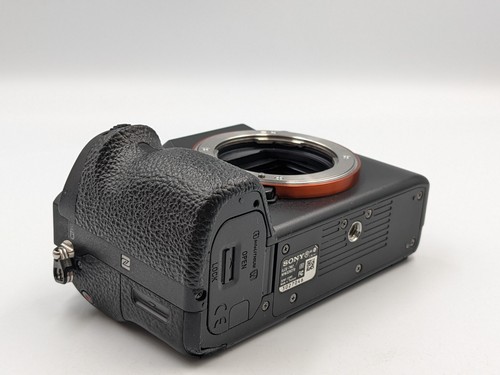 Sony Alpha a7 II 24.3MP Mirrorless Digital Camera Body ILCE7M2/B y175 - Picture 17 of 18