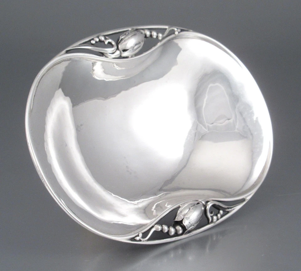 Подлинная датская чаша из чистого серебра 1920-х годов Georg Jensen с бутоном магнолии - Изображение 2 из 4