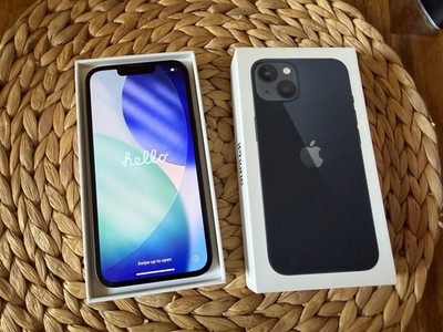 Apple iPhone 13 - Midnight 256 GB