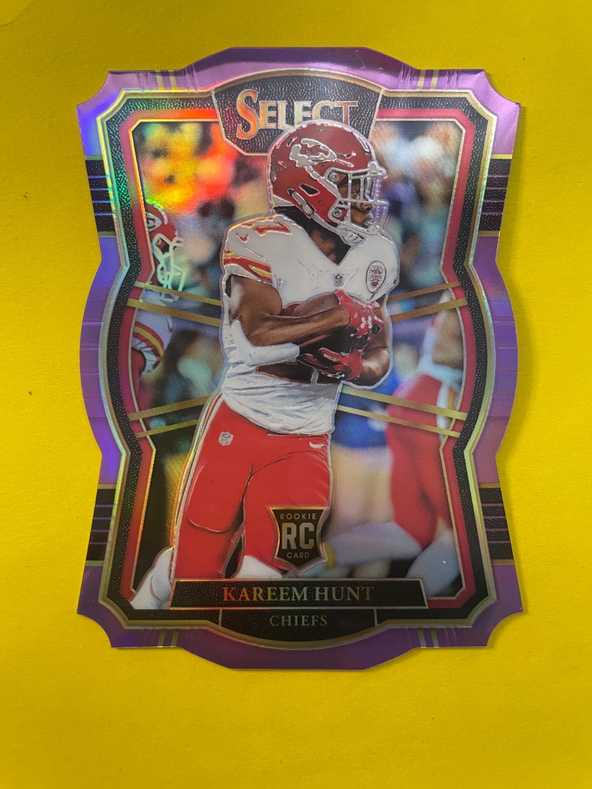 2017 Select Premiere Level Purple Prizm 66/75 Kareem Hunt RC #129