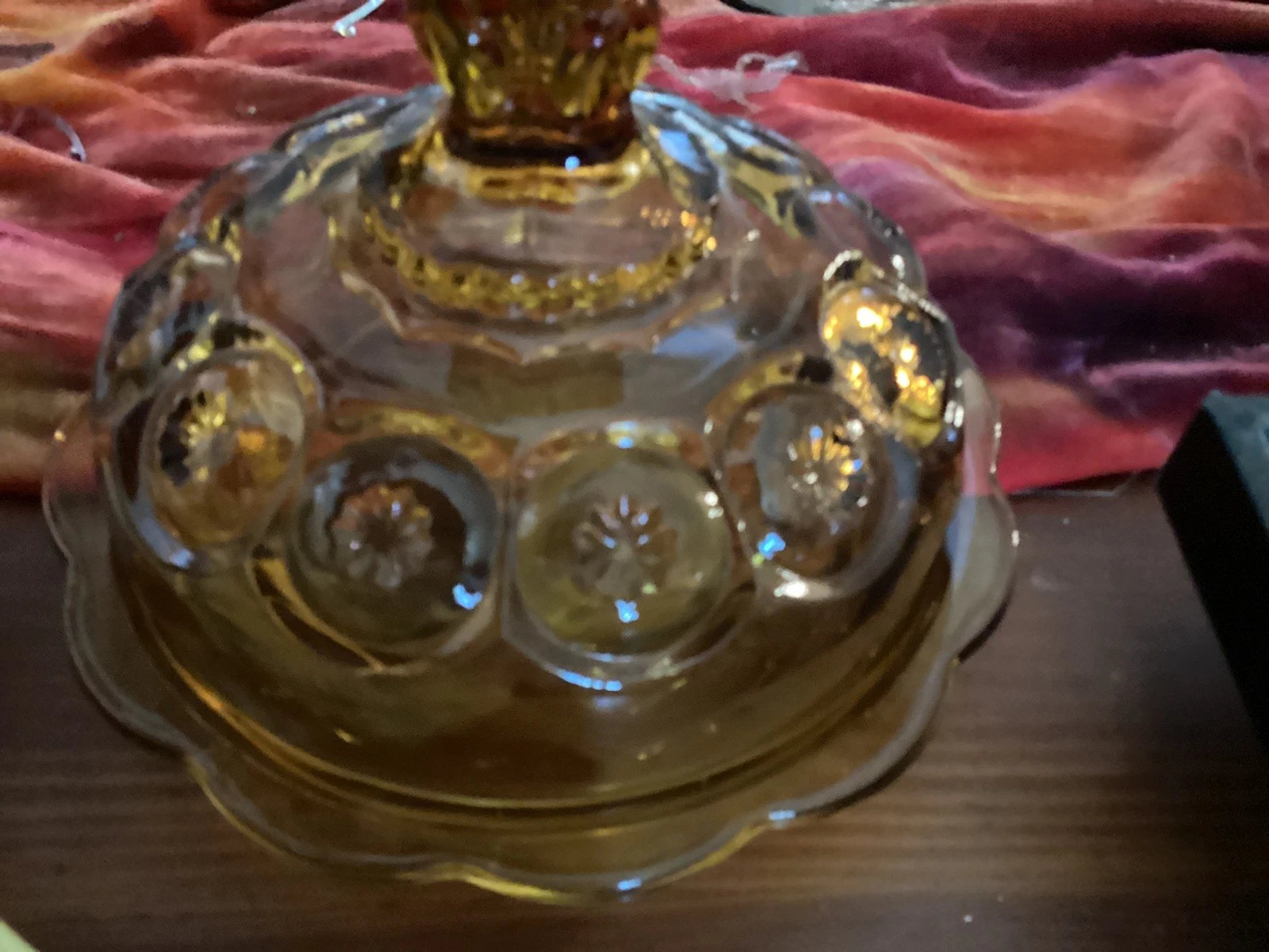 Vintage 1970s Anchor Hocking Fairfield Oval Glass Amber Honey Butter Dish W/ Lid
Opens in a new wind