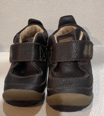 STRIDE RITE Boys Brown Leather Sneaker Shoes Size 4.5 Medium
