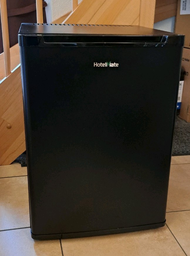 PKM HOTEL MATE Semi-Konduktor Kühlschrank Mini geräuschlos MC40E Büro schwarz