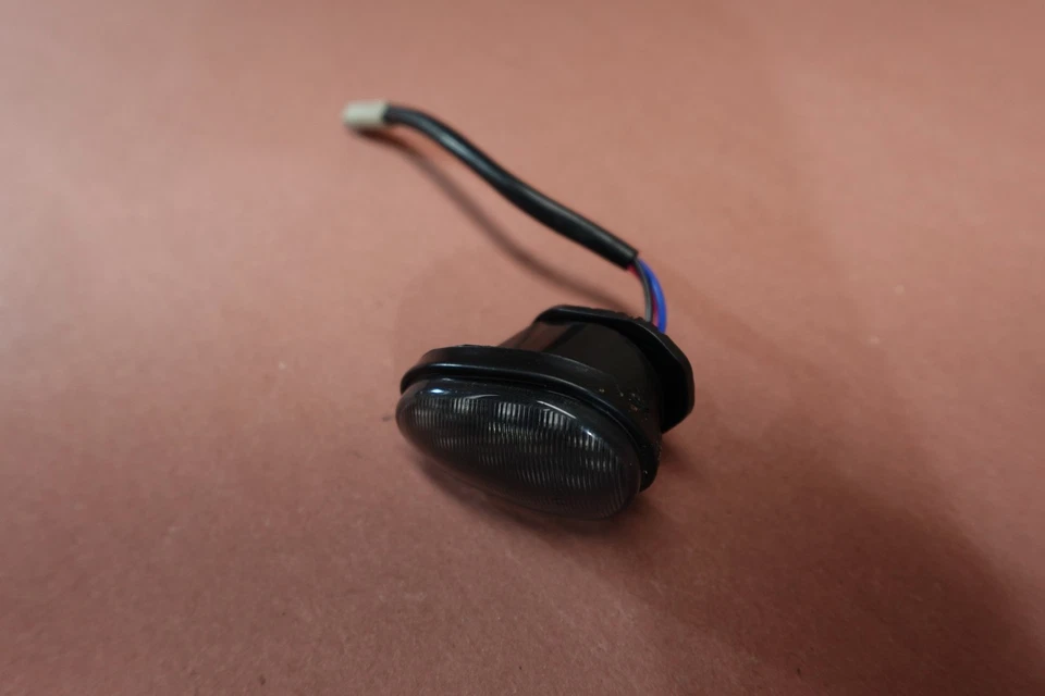 Señal de giro delantero derecho Yamaha YZF R1 2004-2006 Foto 2 de 4