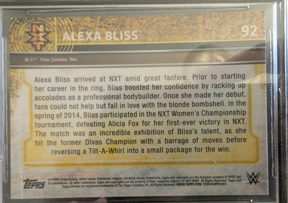 2015 Topps Chrome WWE #92 Alexa Bliss RC automático en tarjeta Bas 10 inscripción personalizada Foto 4 de 4