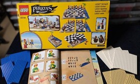 LEGO 40158 Pirates Chess Set &ndash; 100% Complete, Mint w/ Minifigs, Box & Manual