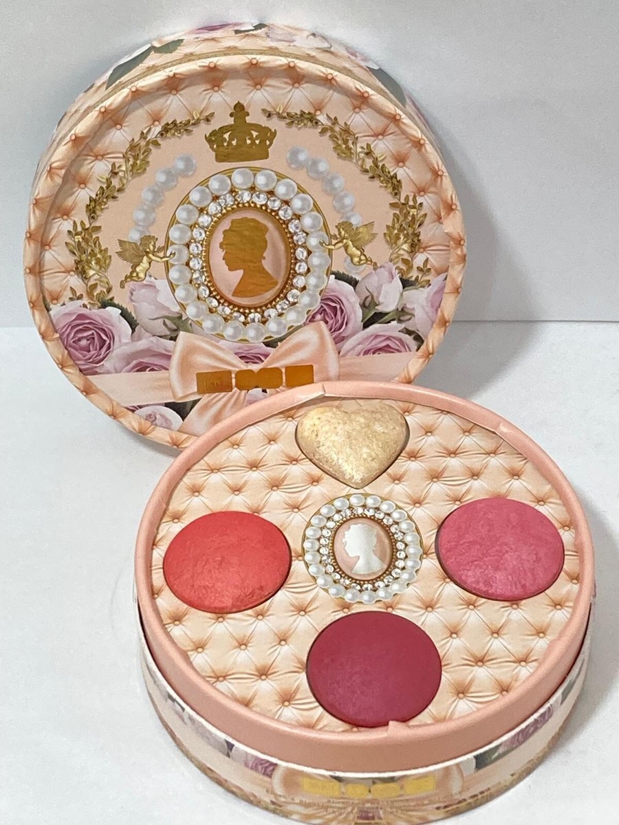 Pat McGrath x Bridgerton Blushing Delights Blush Highlighter