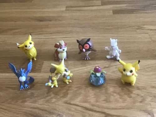LOT DE 8 FIGURINES POKEMON, FABRIQUÉES PAR TOMY, 1999, TRÈS BON ÈTAT.