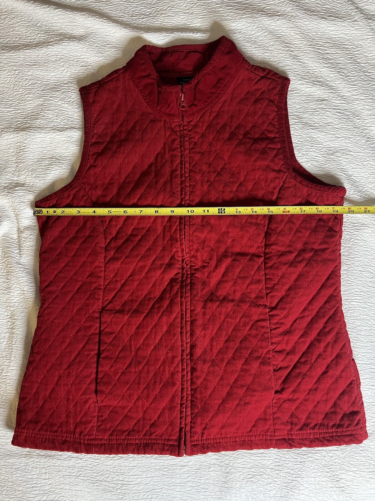 Basic Editions Womens Medium Red Full-zip Vest - image 3