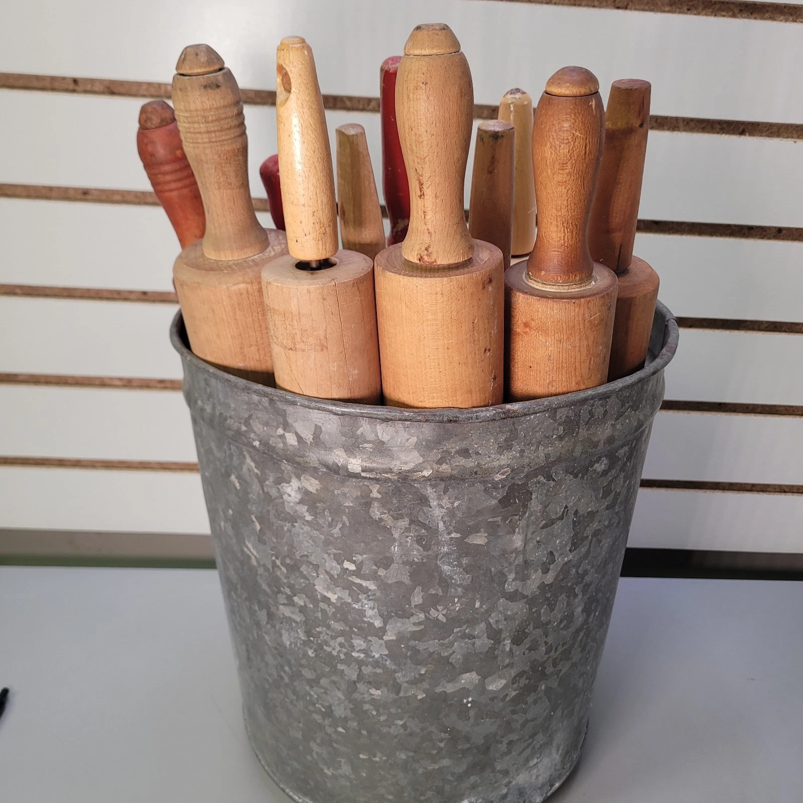 Lot of (12) Vintage Wood Rolling Pins Farmhouse Primitive Kitchen Cottagecore
Opens in a new window