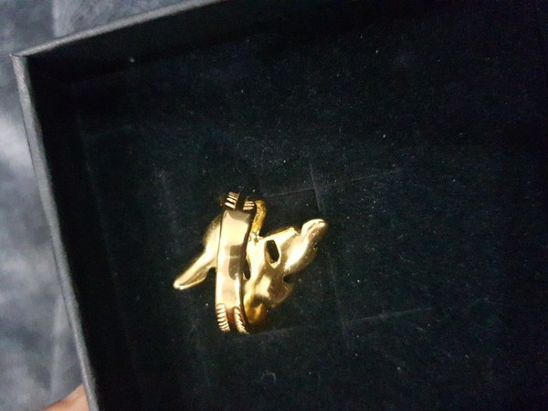 Alternate view of Beautiful Leaf Design Gold Plated Ring