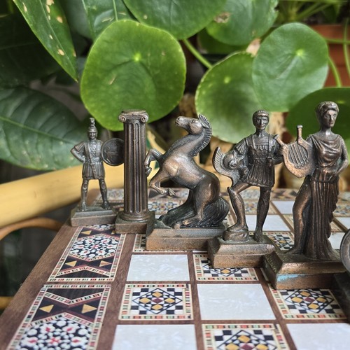 Vintage Greek Mythology Chess Pieces Metal Bronze & Silver Colour Complete - Picture 9 of 22