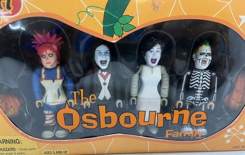 The Osbourne Family SMITI 3 Inch Mini Figure - Halloween Edition - Picture 5 of 7