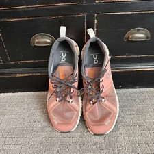 On Cloud Women's 10 Sneakers Lace Up Running
